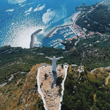 Affittacamere - Malibu' 3*