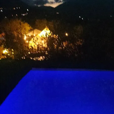 Bed & Breakfast - Malibu'