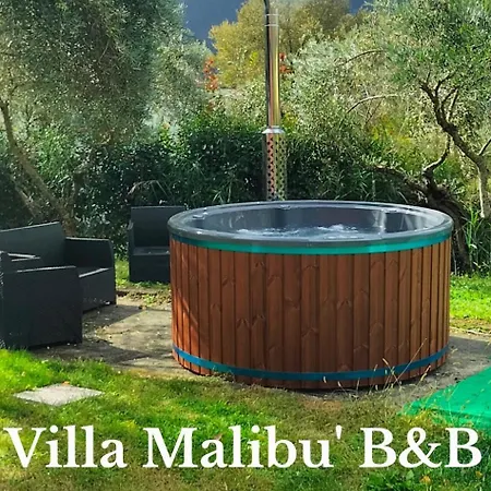 - Malibu' Bed & Breakfast 3*