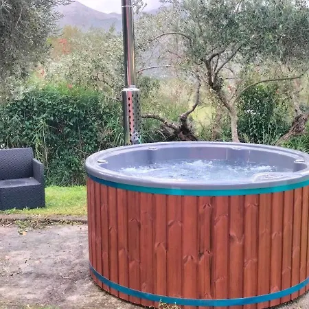 - Malibu' Guest house