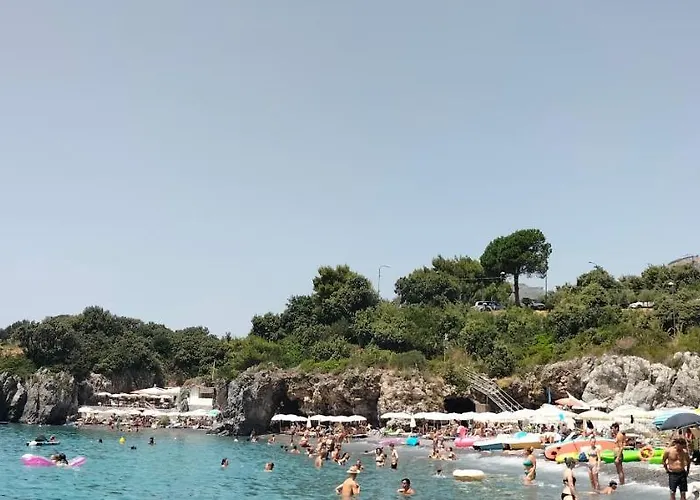 - Malibu' Guest house 3*