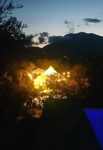 - Malibu' 3* Lauria Inferiore